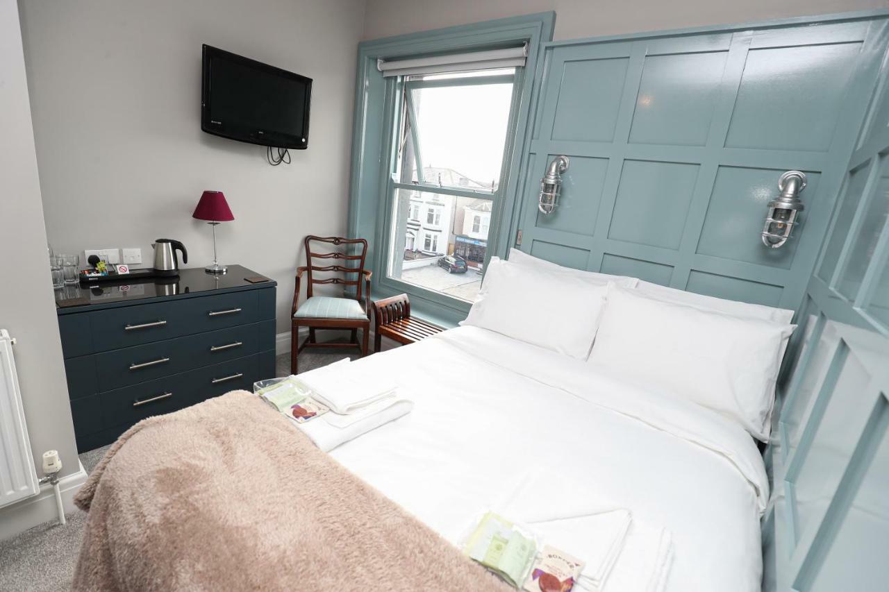 3 -Min Walk To Southport Pier & Beach Fast Wi-Fi & Perfect Getaway المظهر الخارجي الصورة